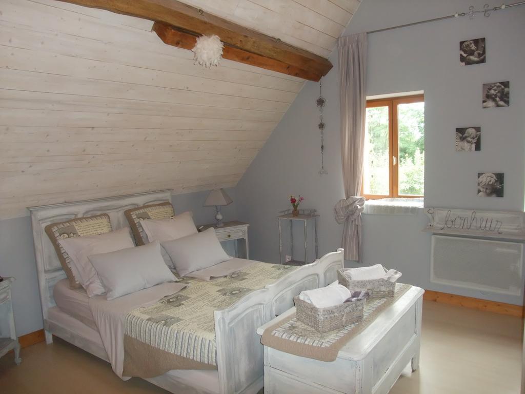 La Maison Du L.A.C. Simard Habitación foto